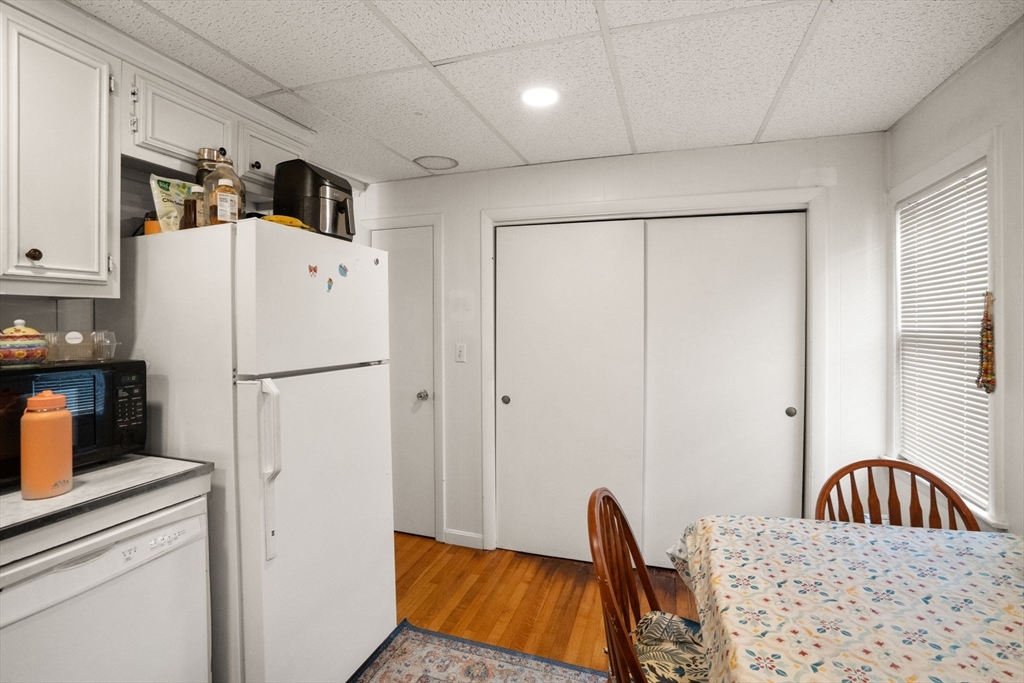 35 Middle Street Newton, MA 02458 - Photo 9 of 27