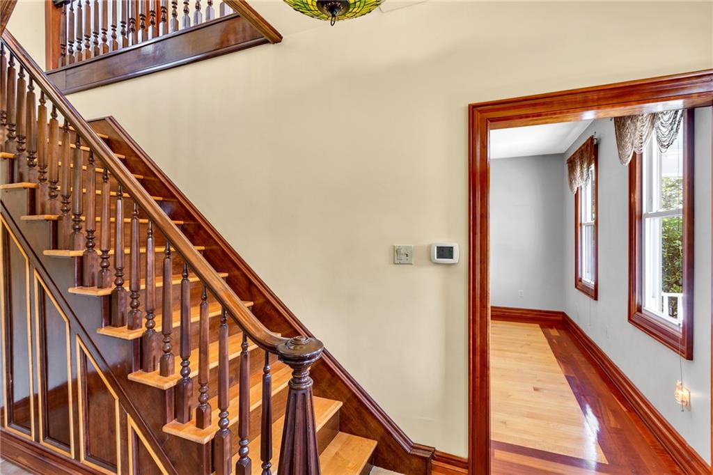 2063 Renton Road Pittsburgh, PA 15239 - Photo 3 of 29 Gallery Image 3