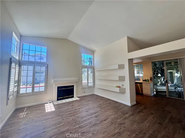 $3,500 | 1 Almador, Irvine, CA 92614