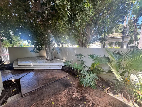 $3,500 | 1 Almador, Irvine, CA 92614