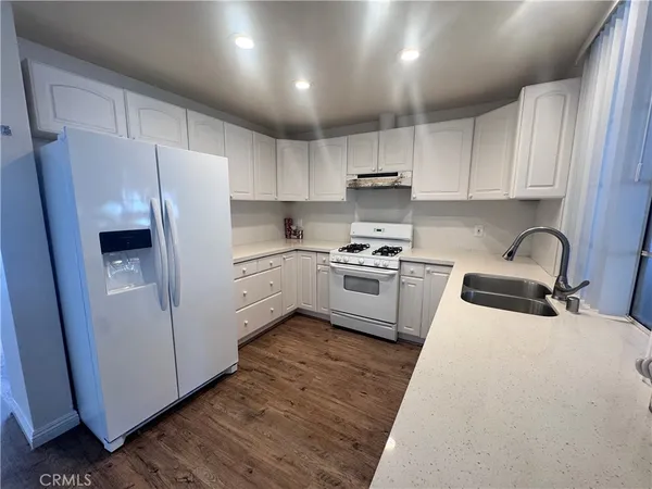 $3,500 | 1 Almador, Irvine, CA 92614