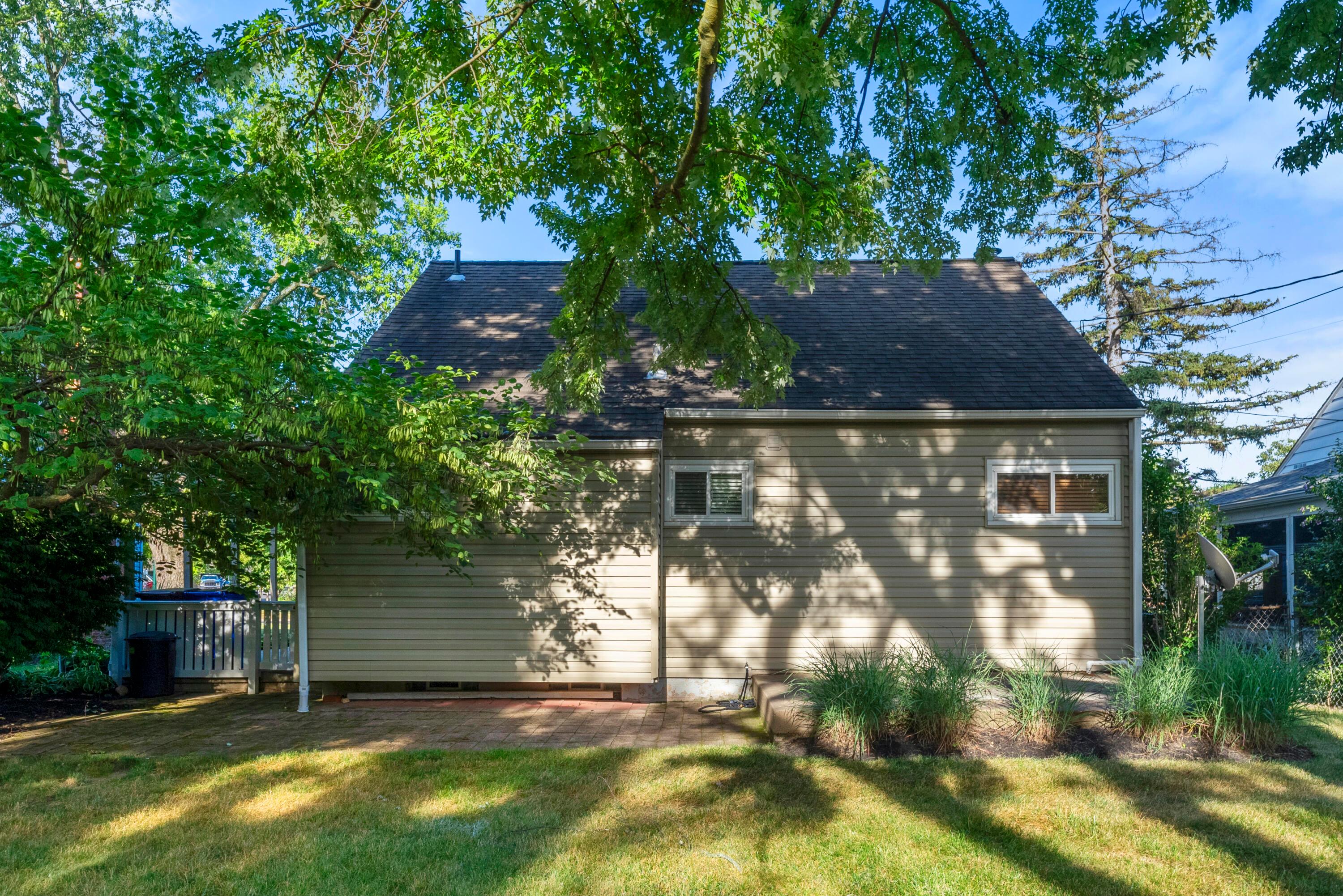 3321 Redding Road Columbus, OH 43221 - Photo 30 of 35 DSC05529