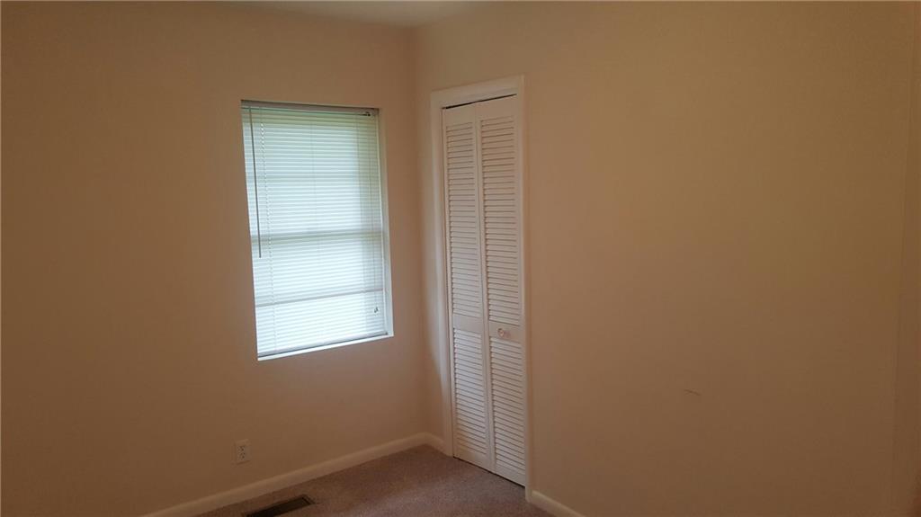 1916 Lindberg Road Anderson, IN 46012 - Photo 11 of 12