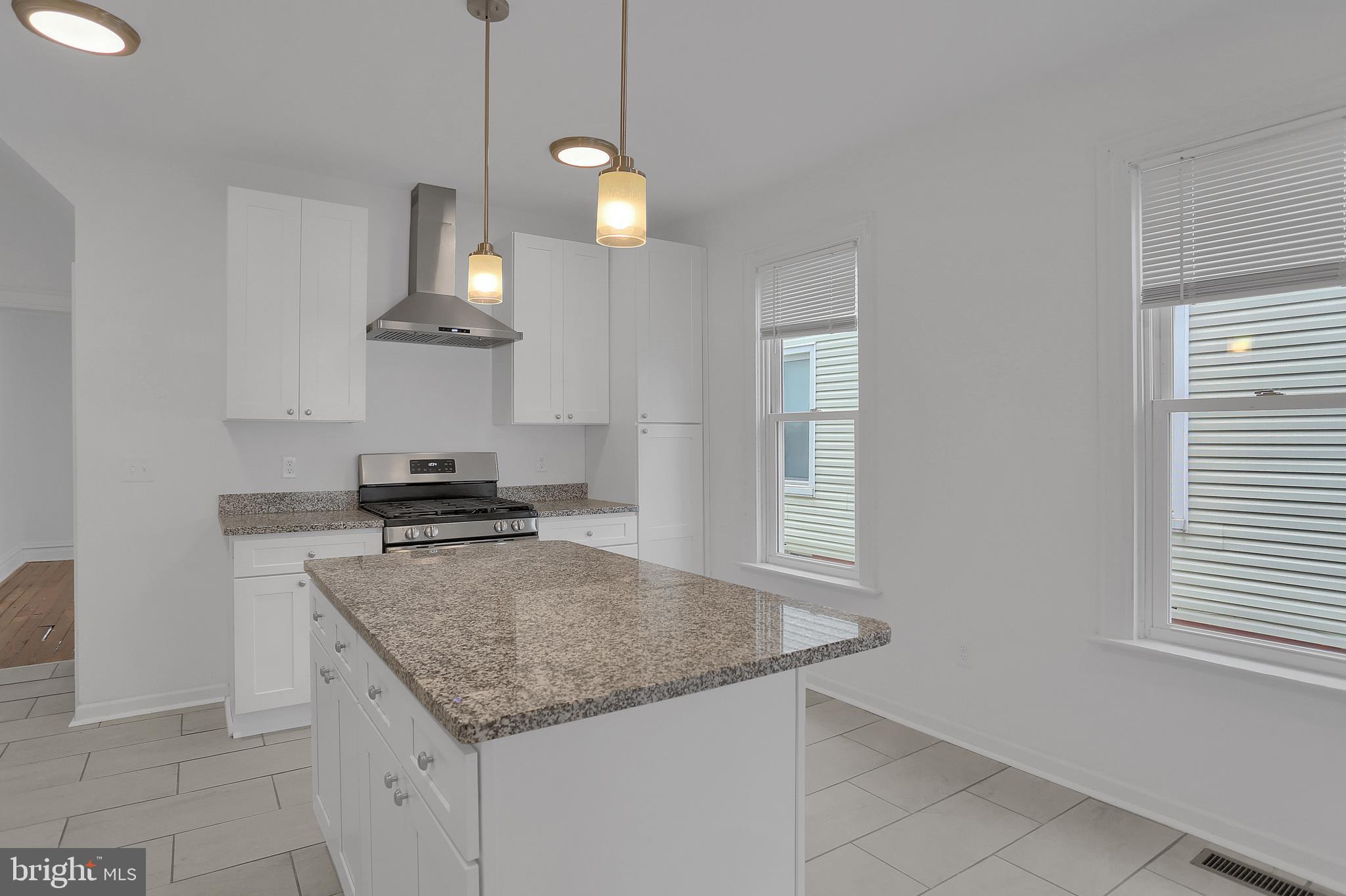 416 Locust Street Hanover, PA 17331 - Photo 14 of 30 Granite Countertops with Island