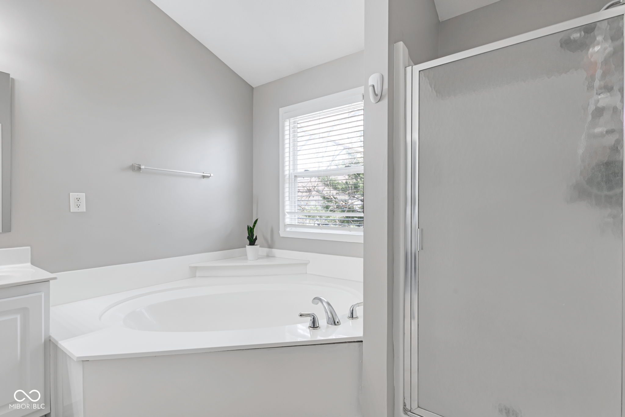 11347 Whitewater Way Fishers, IN 46037 - Photo 54 of 91 Gallery Image 54