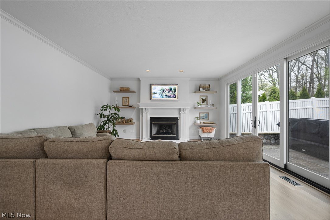 2515 Holgate Road Akron, OH 44313 - Photo 12 of 48