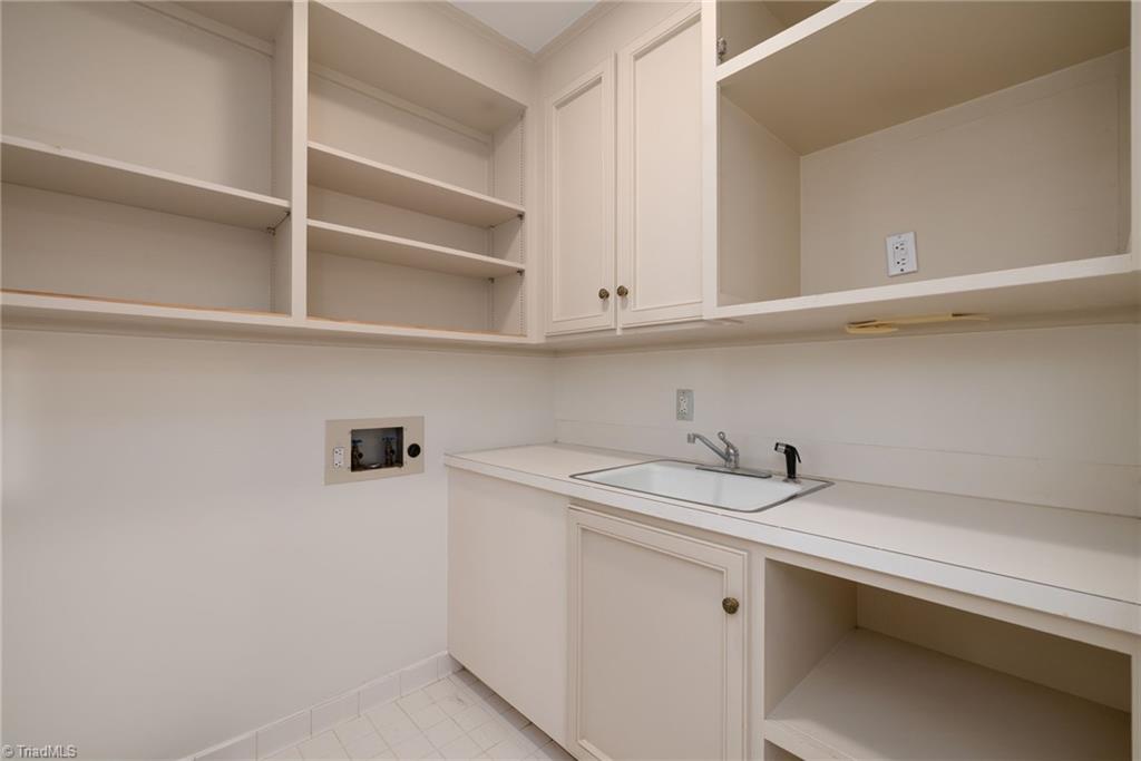 201 Cascade Drive High Point, NC 27265 - Photo 30 of 50