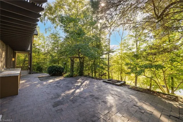 $750,000 | 201 Cascade Drive, High Point, NC 27265