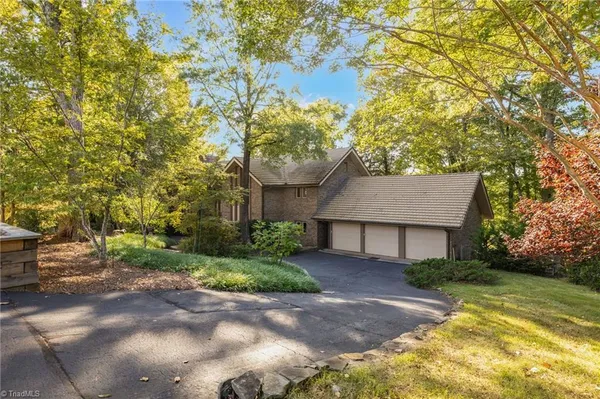 $715,000 | 201 Cascade Drive, High Point, NC 27265