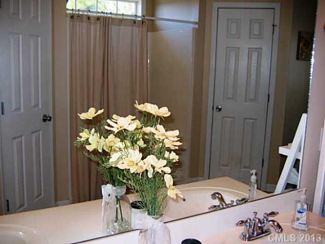304 Eagle Creek Road Clover, SC 29710 - Photo 9 of 15 Gallery Image 9