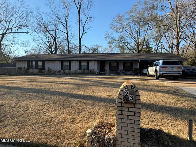 $215,000 | 23 Beverly Drive, Natchez, MS 39120