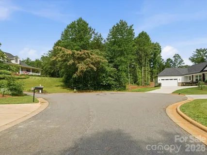 $40,000 | 3710 Whitney Drive Northeast, Hickory, NC 28601