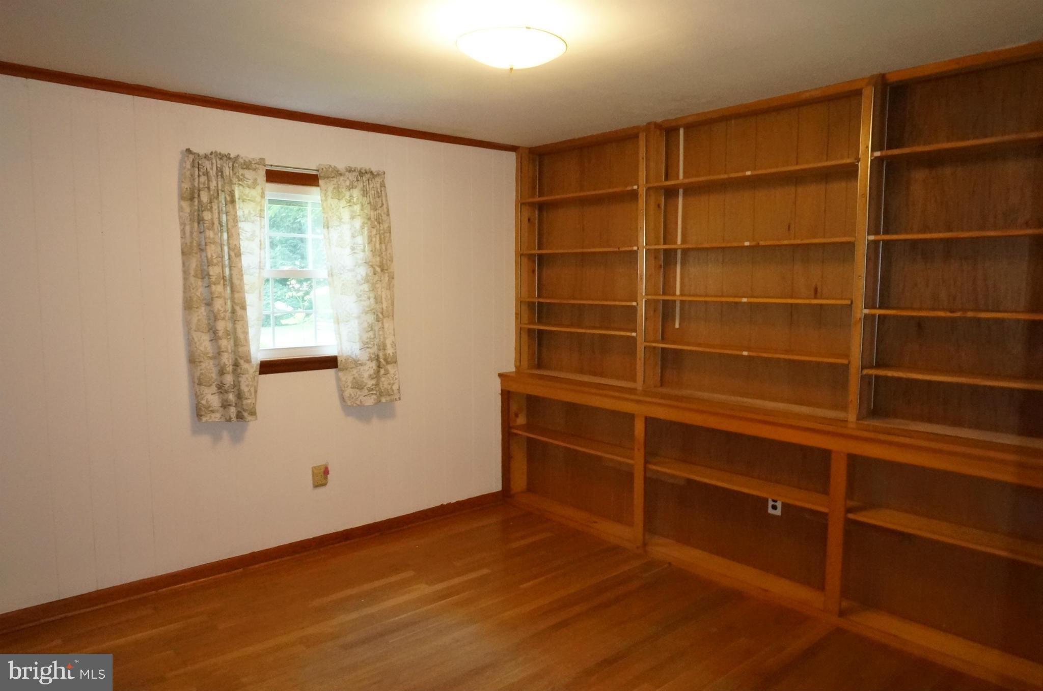 17816 Pin Oak Road Hagerstown, MD 21740 - Photo 9 of 29 4th Bedroom - Could Be An Office