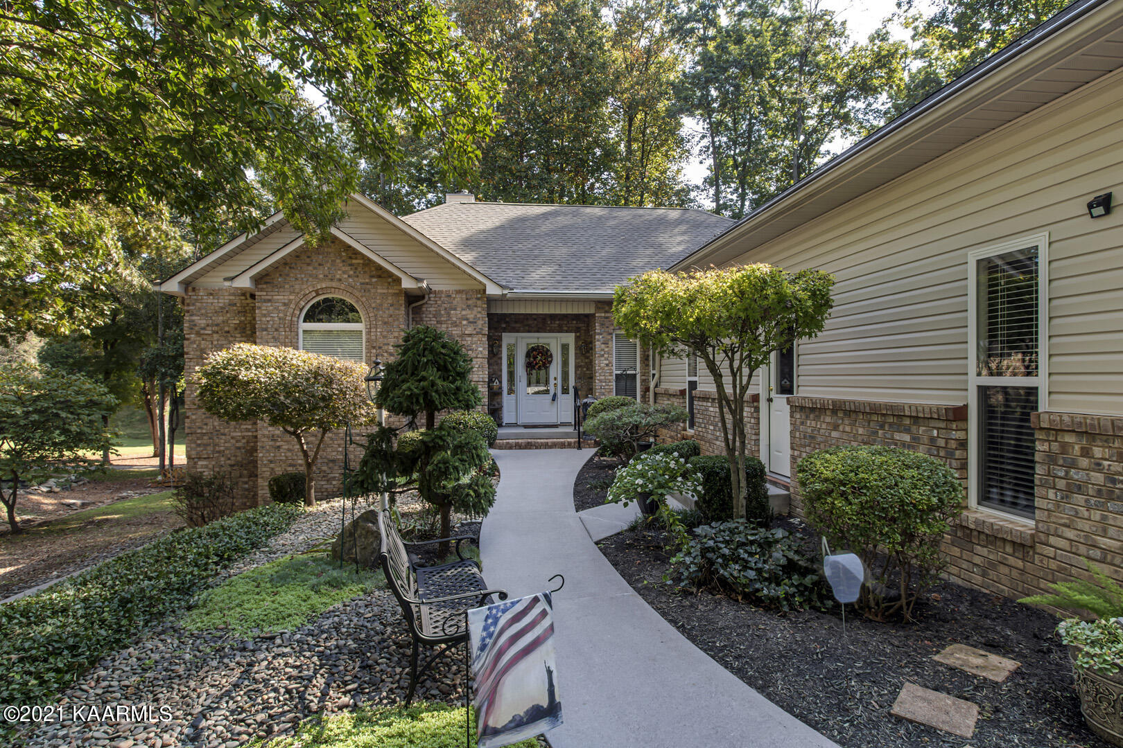 123 Inata Circle Loudon, TN 37774 - Photo 2 of 40 02_123 Inata Circle_FrontEntry