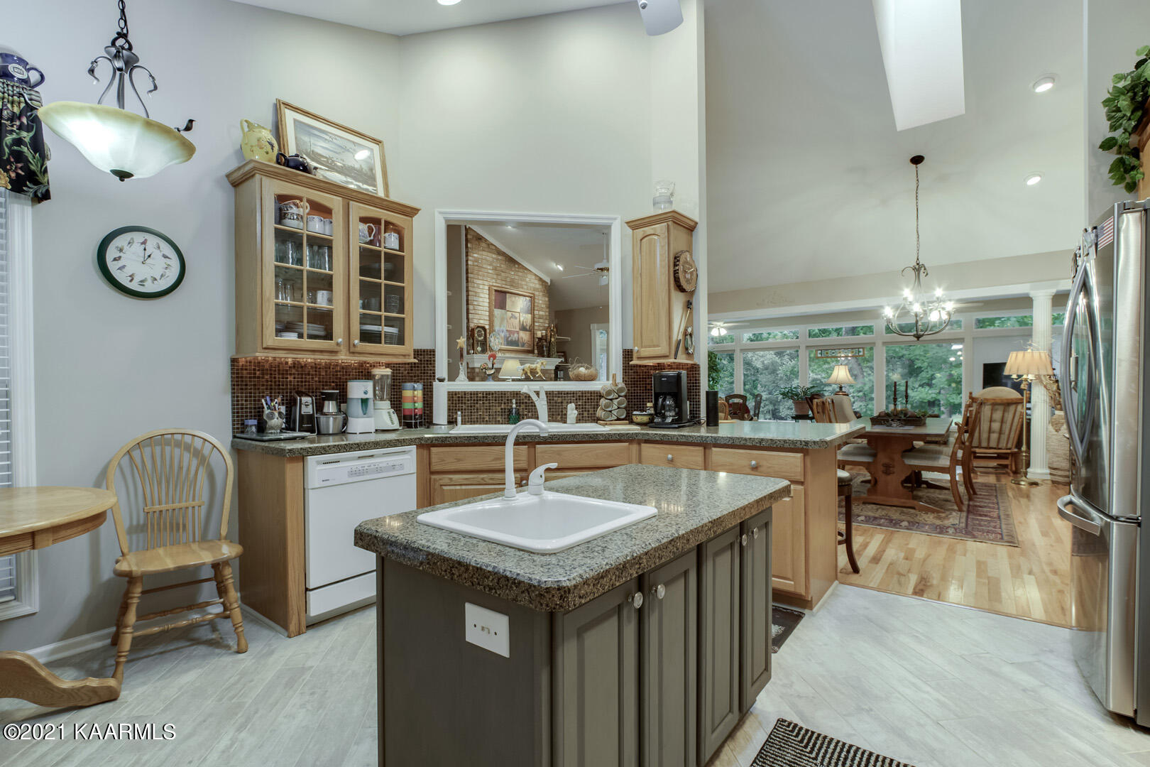 123 Inata Circle Loudon, TN 37774 - Photo 24 of 40 24_123 Inata Circle_Kitchen04