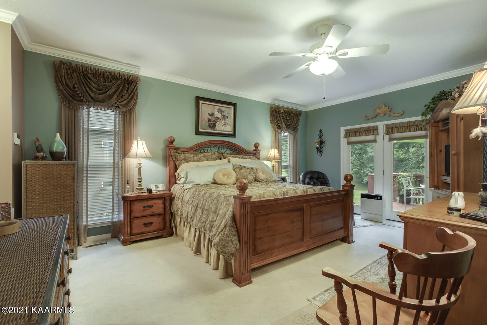 123 Inata Circle Loudon, TN 37774 - Photo 26 of 40 26_123 Inata Circle_MasterBedroom01