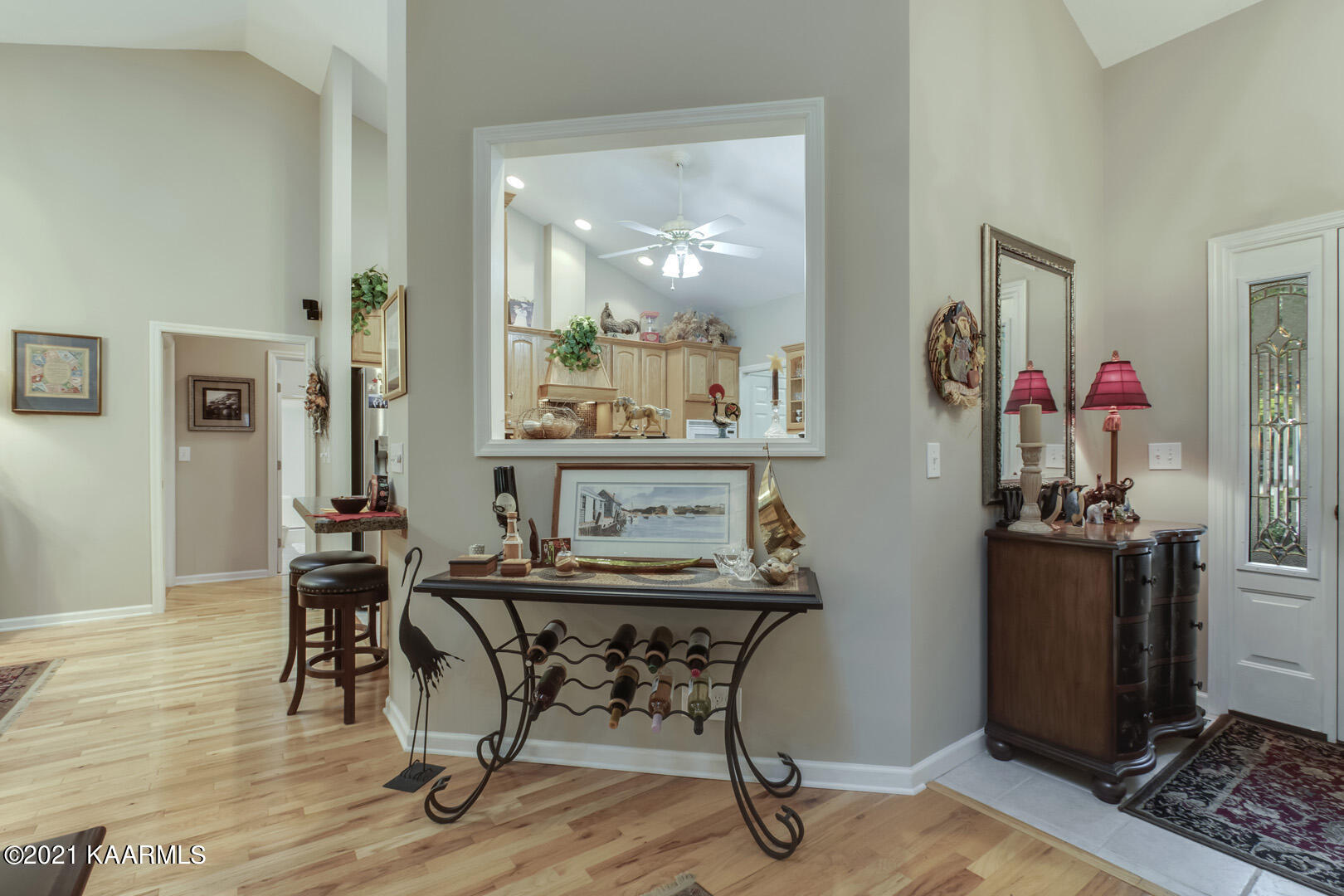 123 Inata Circle Loudon, TN 37774 - Photo 30 of 40 30_123 Inata Circle_GuestHallEntry-Kitch