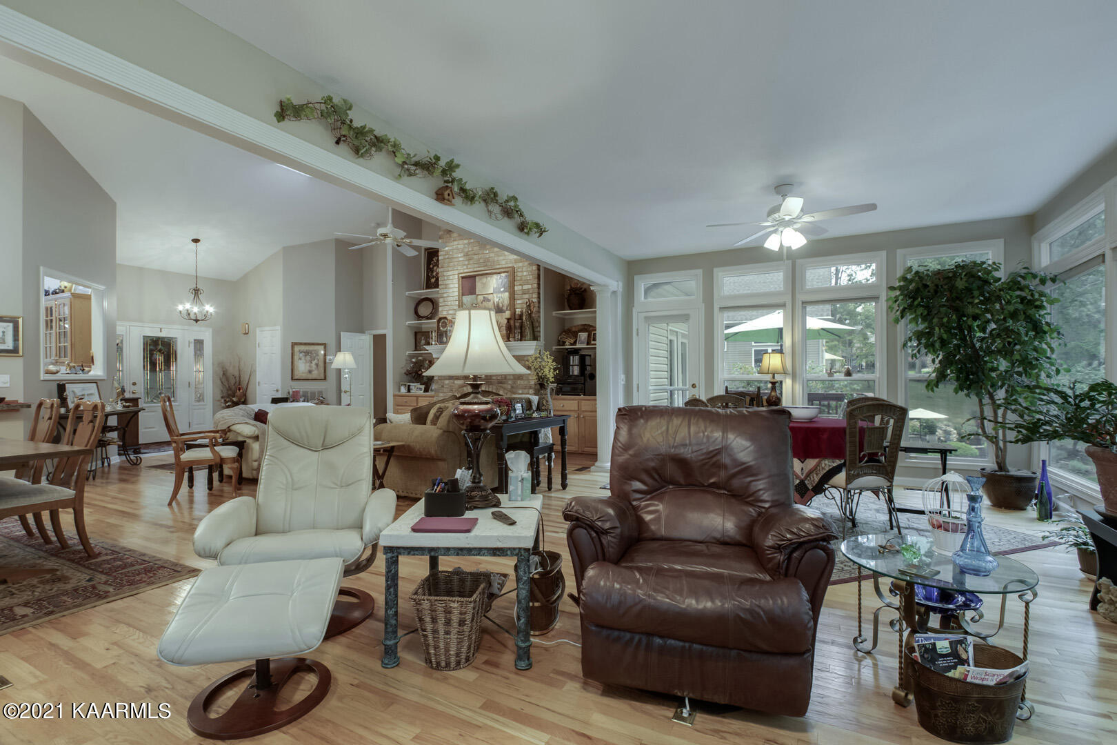 123 Inata Circle Loudon, TN 37774 - Photo 10 of 40 10_123 Inata Circle_SunRoom02