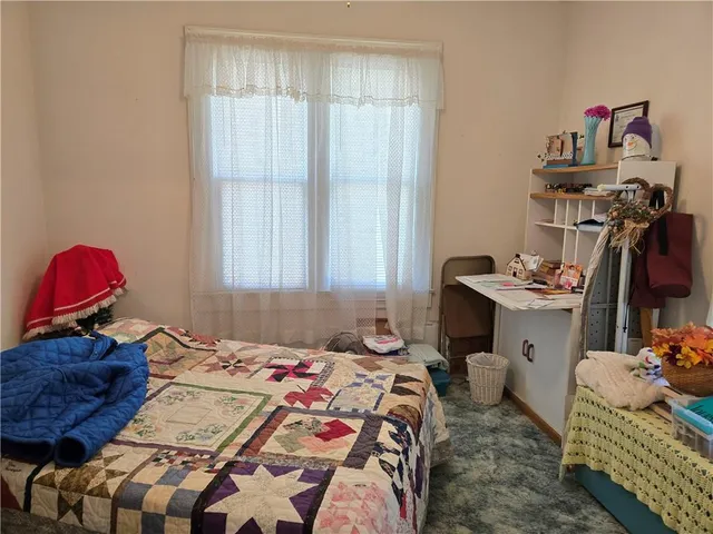 $69,900 | 310 East 5th Street, Cherryvale, KS 67335