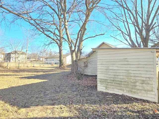 $69,900 | 310 East 5th Street, Cherryvale, KS 67335