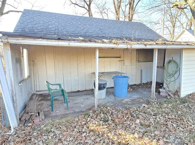 $69,900 | 310 East 5th Street, Cherryvale, KS 67335