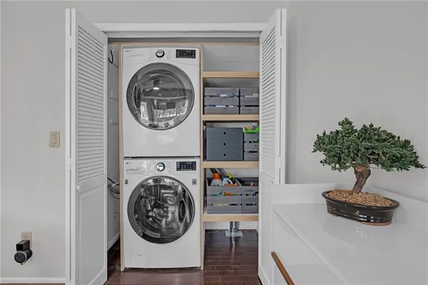 a view of living room washer and dryer
