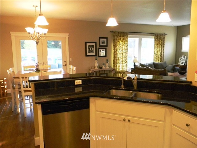 8633 Fox Ridge Lane Southeast Olympia, WA 98513 - Photo 4 of 13 Gallery Image 4
