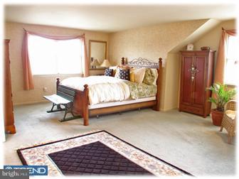 861 Allentown Road Telford, PA 18969 - Photo 9 of 12 Bedroom - Main