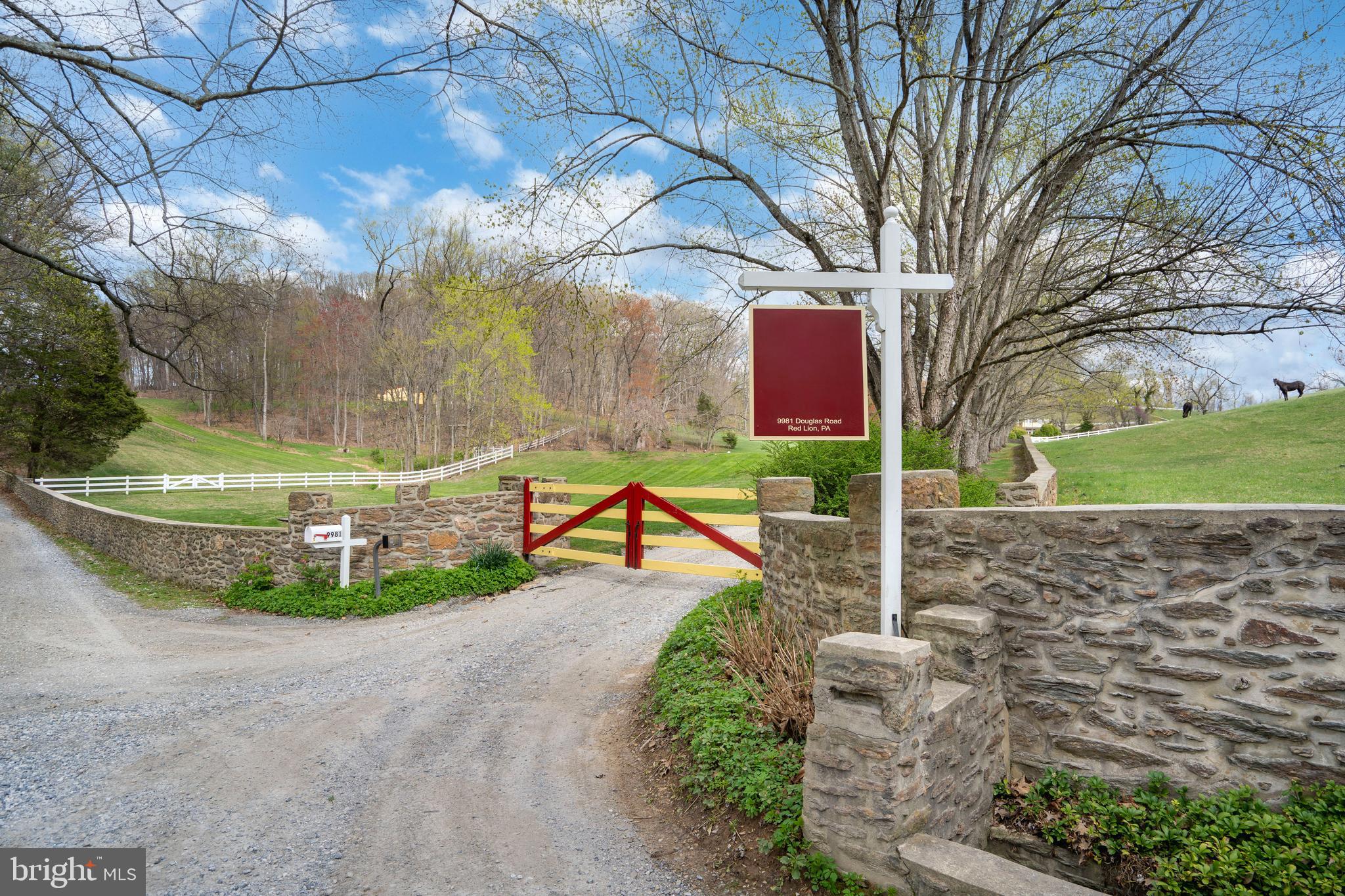9981 Douglas Road Felton, PA 17322 - Photo 11 of 87 Entrance to 9981 Douglas