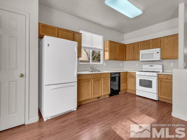 2158 Sapphire Ridge Way Reno, NV 89523 - Photo 6 of 36 Photo 6
