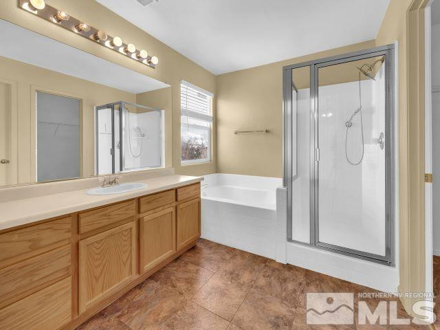 2158 Sapphire Ridge Way Reno, NV 89523 - Photo 10 of 36 Photo 10