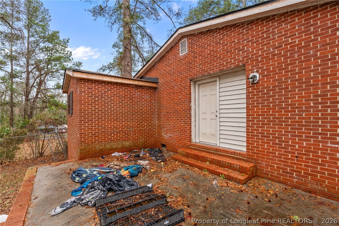 217 South Grove Avenue Rockingham, NC 28379 - Photo 26 of 37 a front view of a house