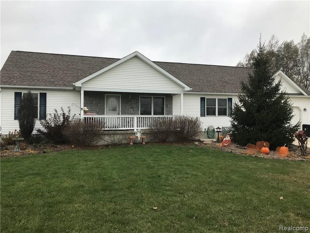 637 Wheeling Road Imlay City, MI 48444 - Photo 1 of 57 IMG_7879.jpg