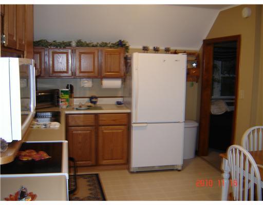 329 Parsonsfield Road Limerick, ME 04048 - Photo 3 of 15 Kitchen.