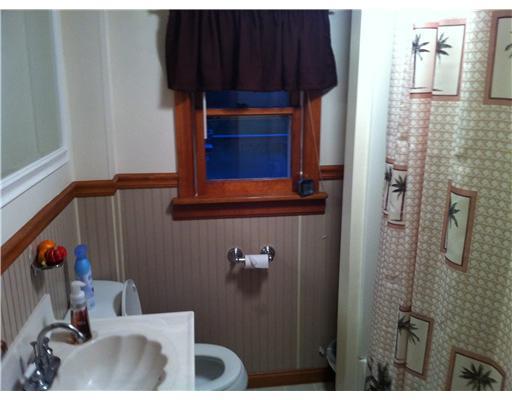 329 Parsonsfield Road Limerick, ME 04048 - Photo 8 of 15 Bathroom.