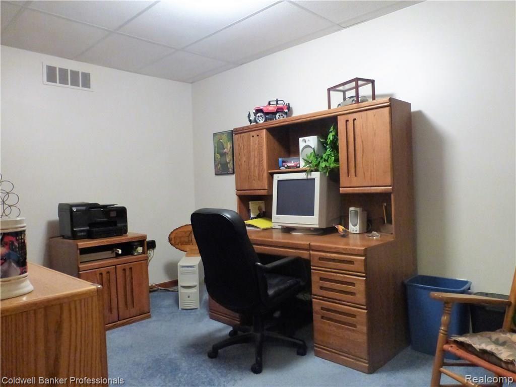 8654 Indian Clarkston, MI 48348 - Photo 23 of 35 18.JPG