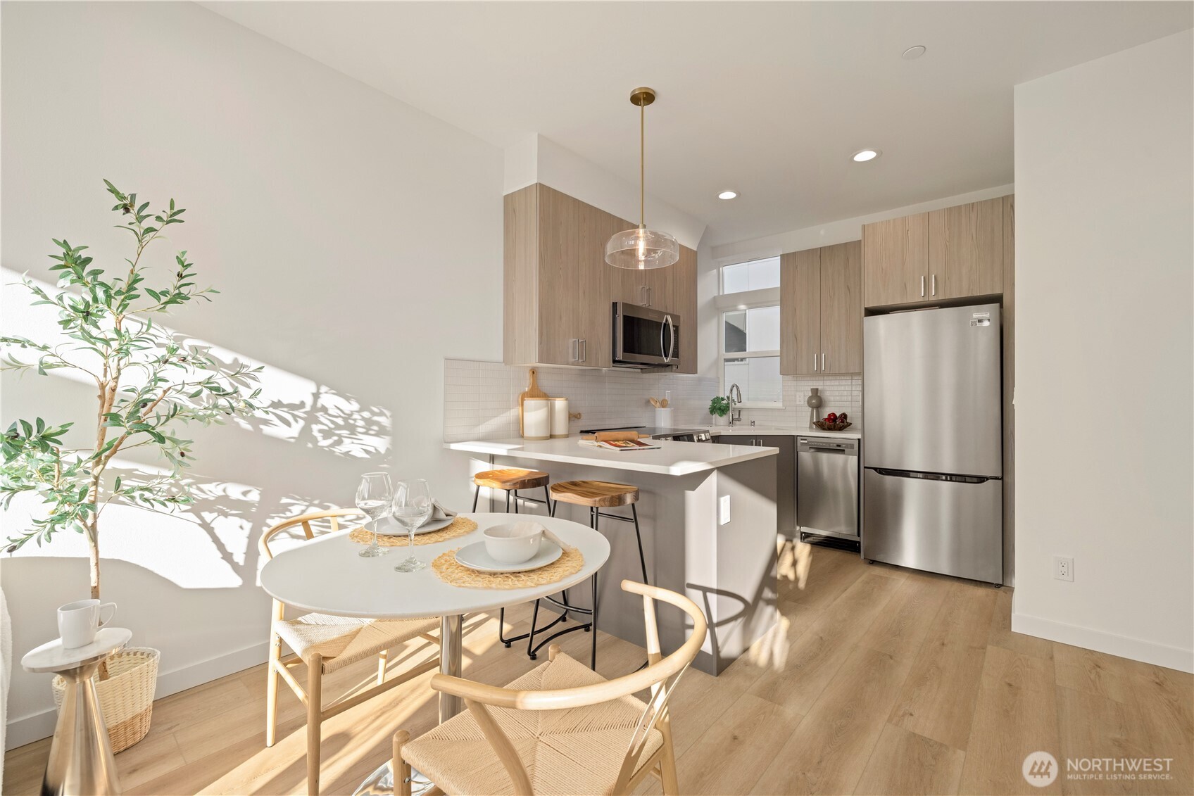 1208 A Northwest 83rd Street Seattle, WA 98117 - Photo 11 of 27