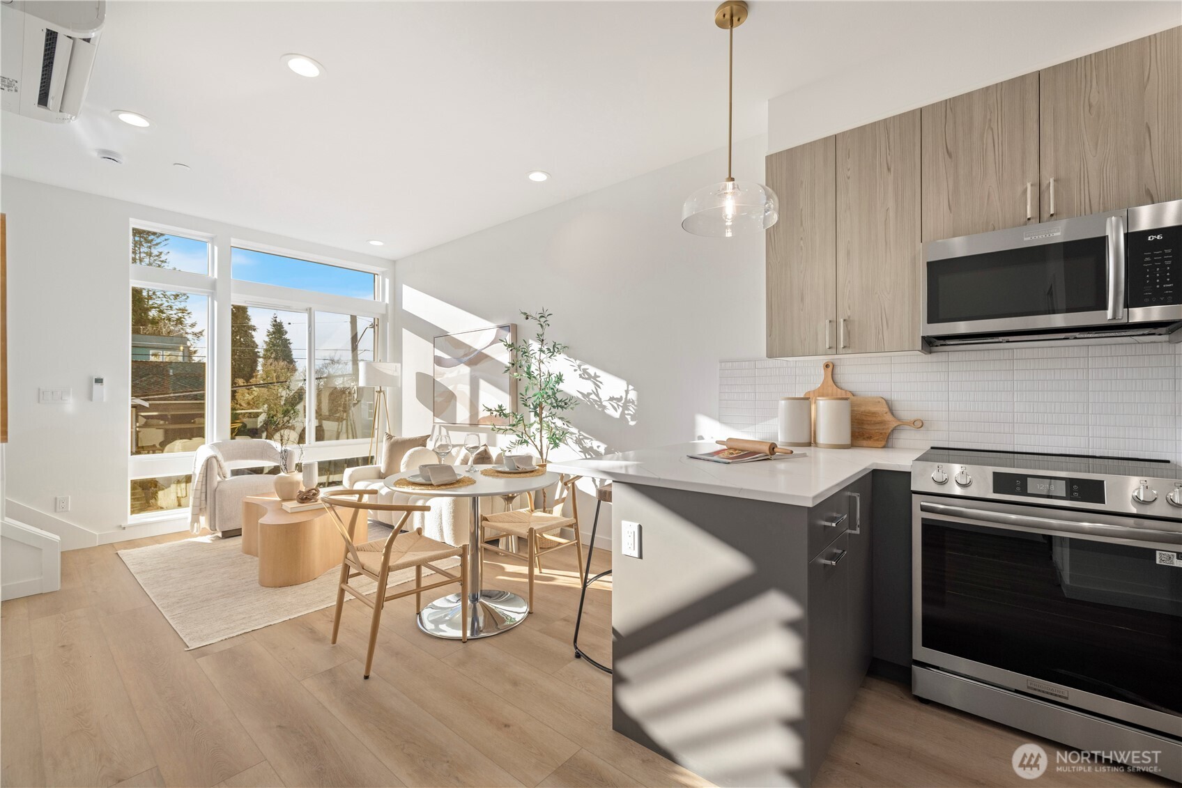 1208 A Northwest 83rd Street Seattle, WA 98117 - Photo 6 of 27