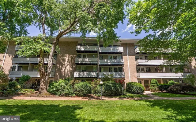 $360,000 | 7515 Spring Lake Drive, Unit D2, Bethesda, MD 20817