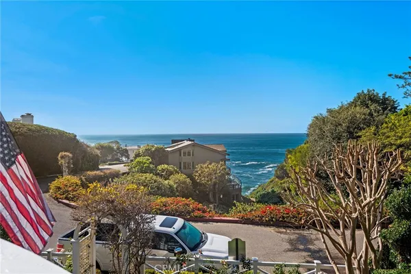 $3,750 | 31531 Bluff Drive, Unit BACK, Laguna Beach, CA 92651