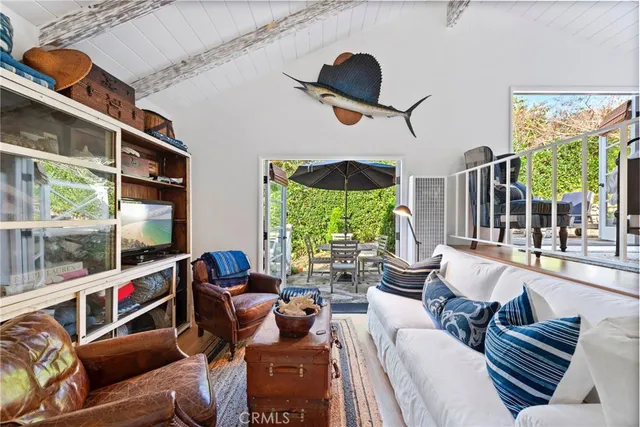 $3,995 | 31531 Bluff Drive, Unit BACK, Laguna Beach, CA 92651