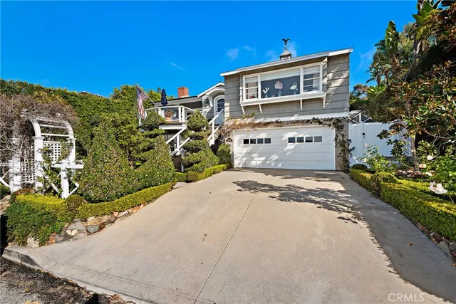 $3,995 | 31531 Bluff Drive, Unit BACK, Laguna Beach, CA 92651