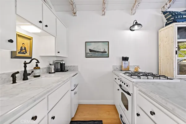 $3,750 | 31531 Bluff Drive, Unit BACK, Laguna Beach, CA 92651