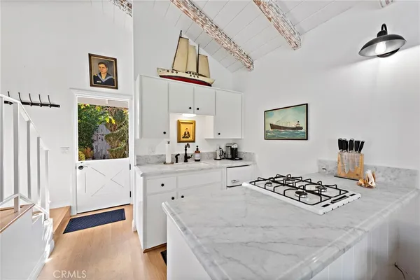 $3,750 | 31531 Bluff Drive, Unit BACK, Laguna Beach, CA 92651