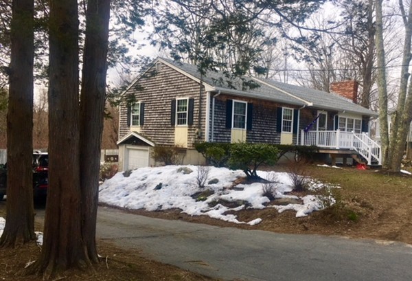 635 Main Street Acushnet, MA 02743 - Photo 2 of 11 Gallery Image 2