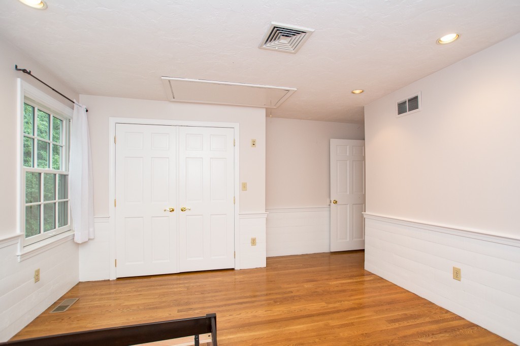 10 Dover Farm Road Medfield, MA 02052 - Photo 20 of 27 Gallery Image 20