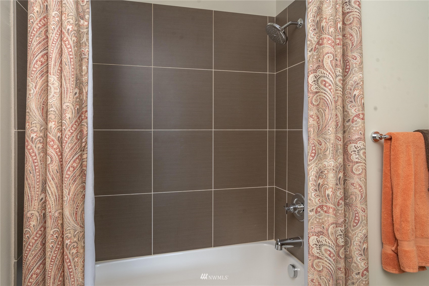 5204 North Bennett Street, Unit 207 Ruston, WA 98407 - Photo 26 of 40 Gallery Image 26