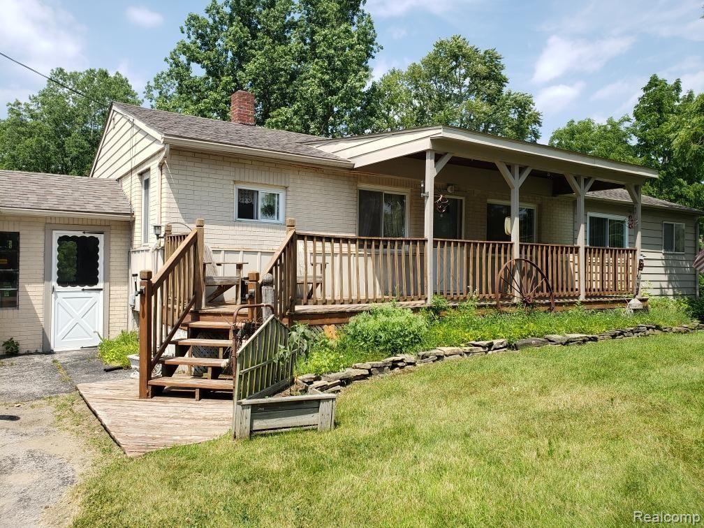 5485 North Irish Road Davison, MI 48423 - Photo 1 of 6