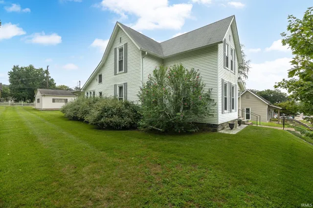 $189,000 | 411 East Monroe Street, Attica, IN 47918