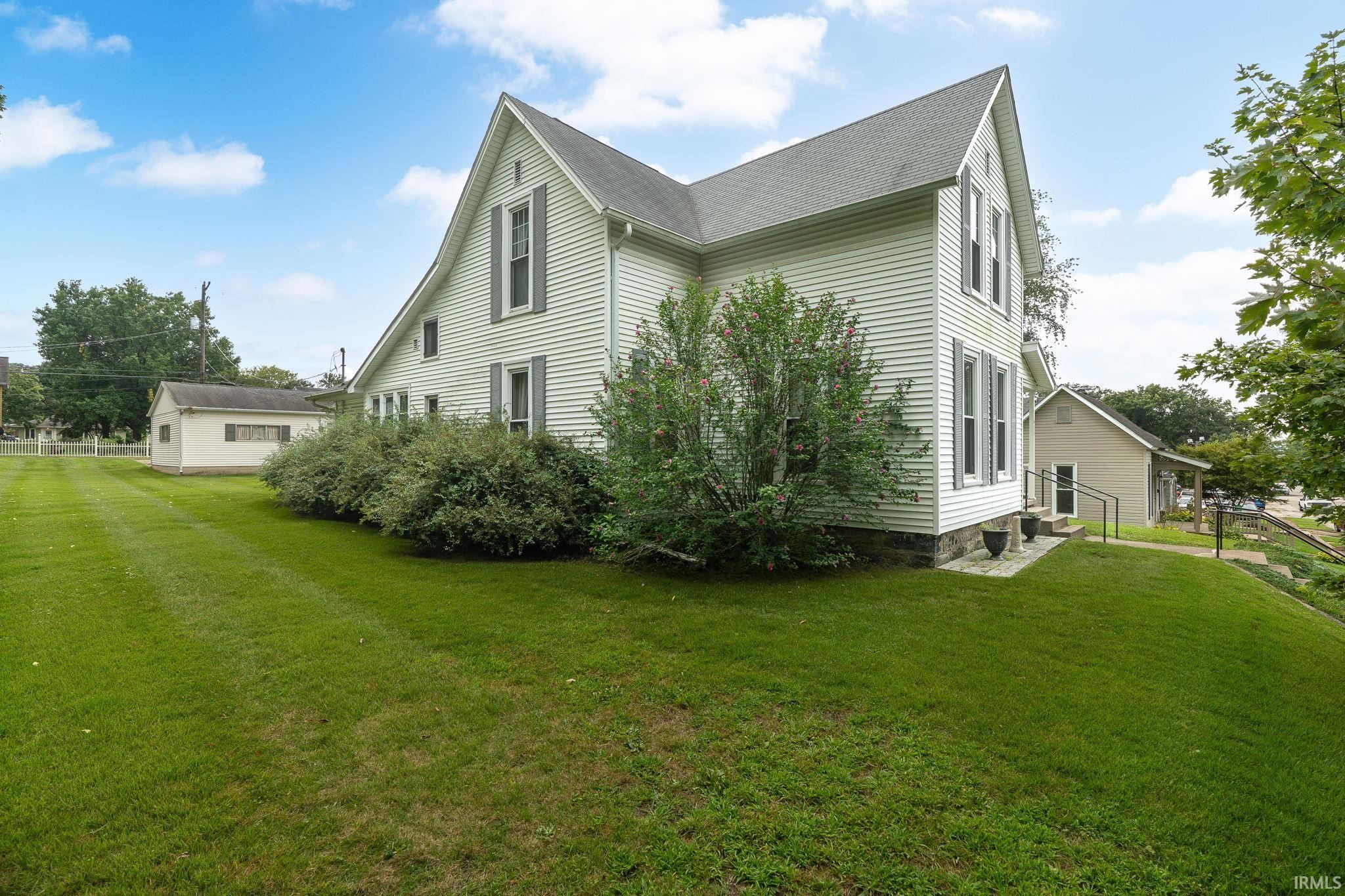 411 East Monroe Street Attica, IN 47918 - Photo 2 of 31